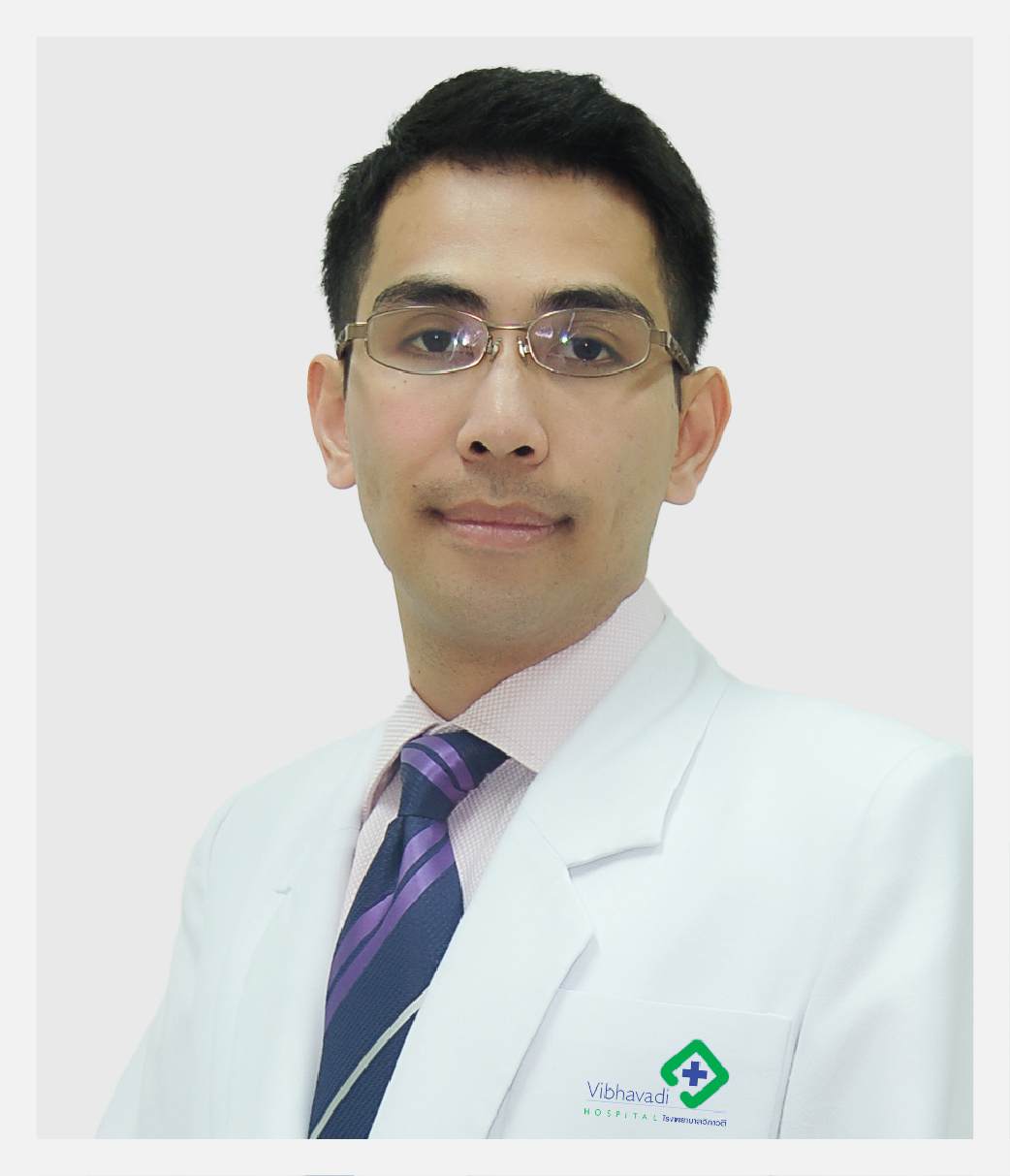 นพ. ธีรนันท์ สรรพจิต