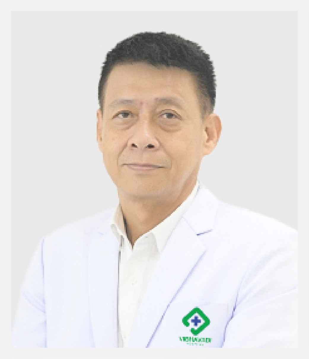 นพ. วรวุฒิ สมิติษเฐียร