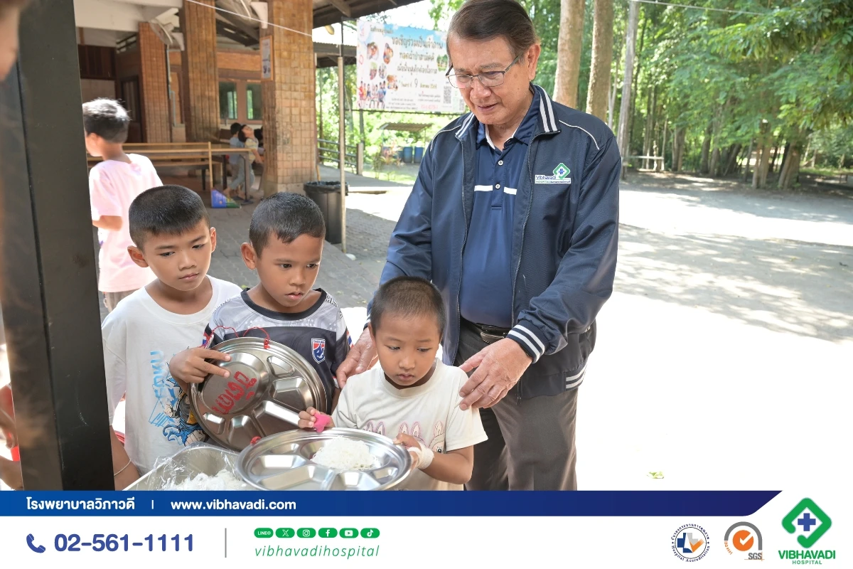 โรงพยาบาลวิภาวดีมอบวัคซีนไข้หวัดใหญ่และสิ่งของจำเป็นให้โรงเรียนหมู่บ้านเด็ก จ.กาญจนบุรี