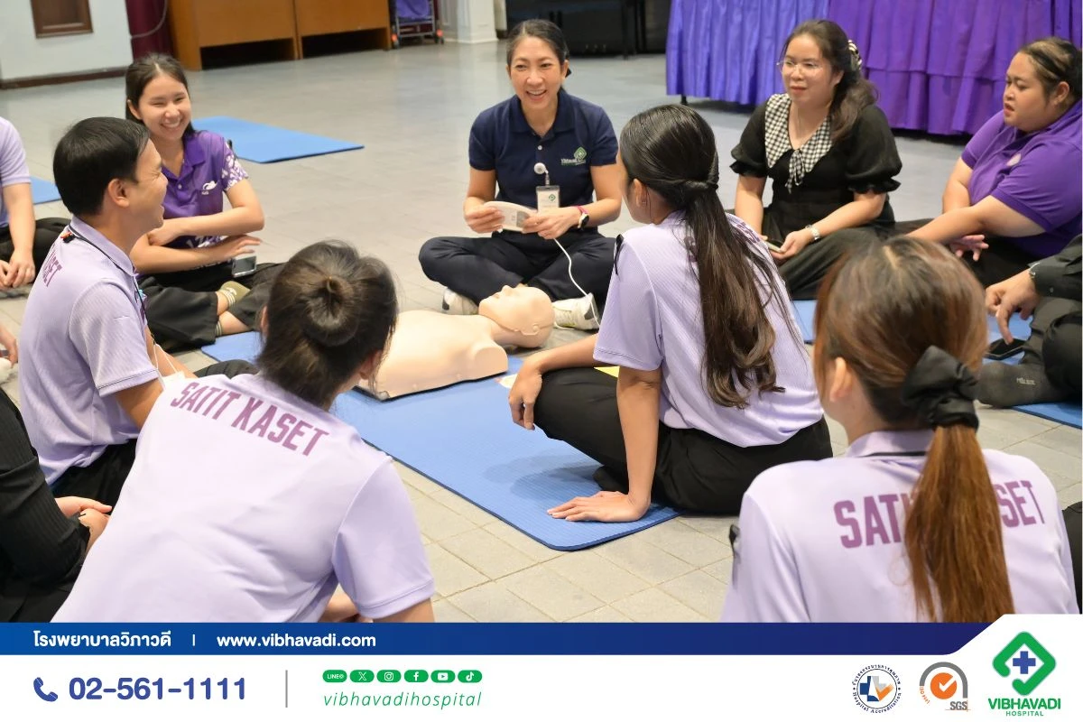 โรงพยาบาลวิภาวดีจัดอบรม CPR และ AED ให้บุคลากรโรงเรียนสาธิต มก.